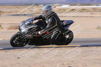 media/Dec-10-2023-SoCal Trackdays (Sun) [[0ce70f5433]]/Turn 9 Inside Set 2 (1115am)/